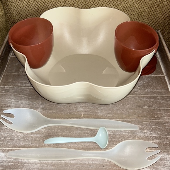 Tupperware Open House Collection - Picture 10 of 12